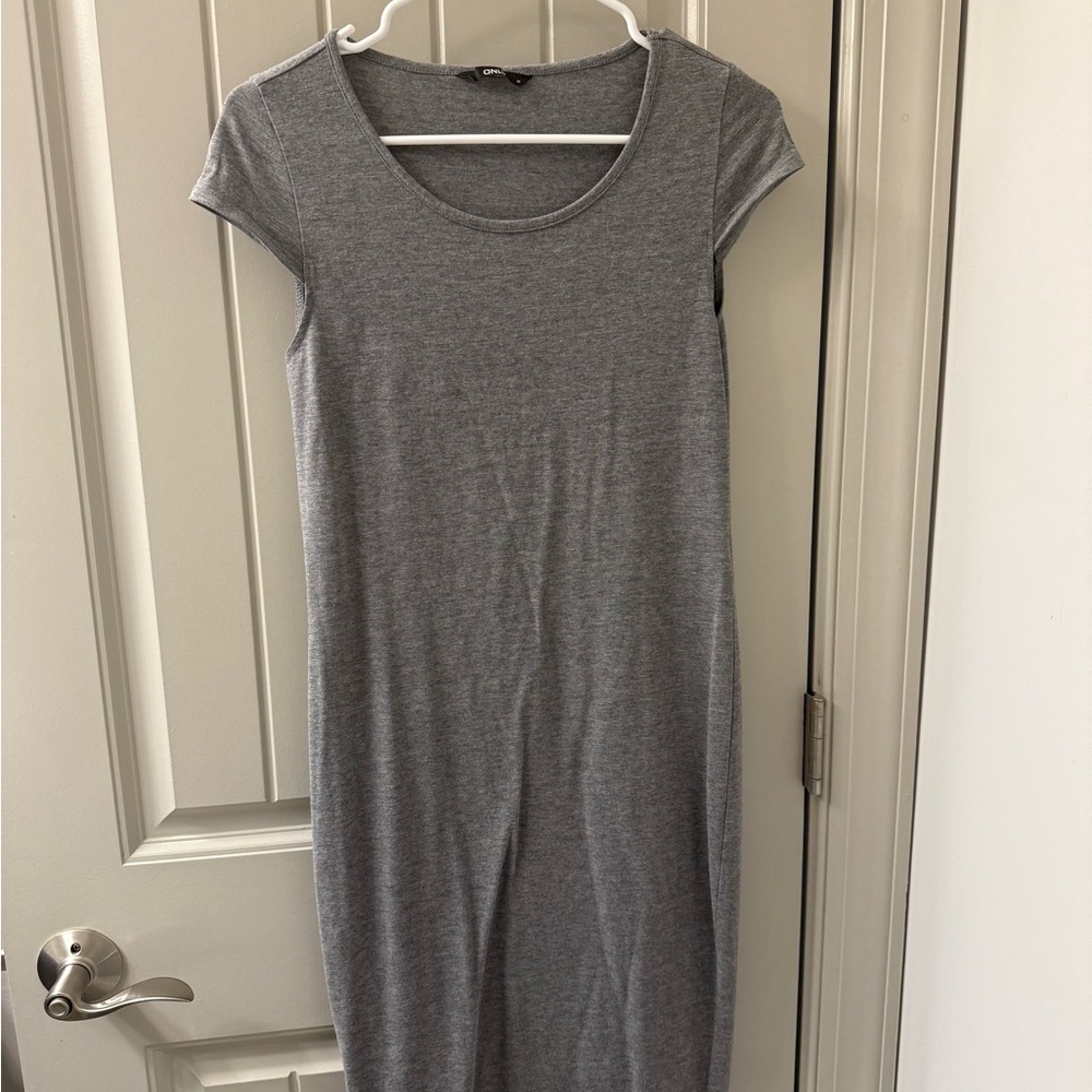 Gray Fitted T-Shirt Dress – Casual Short Sleeve Bodycon